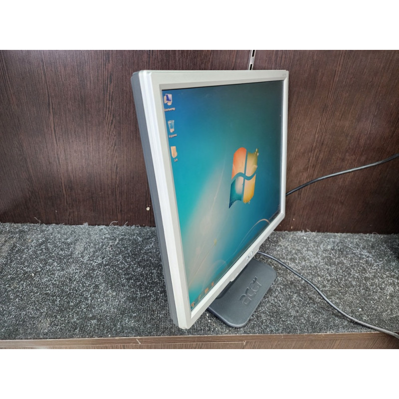Мониторы Acer AL1716s            
            б/у