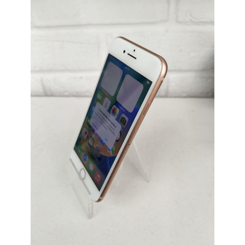 Мобильный телефон Apple iPhone 8 2/64 GB            
            б/у