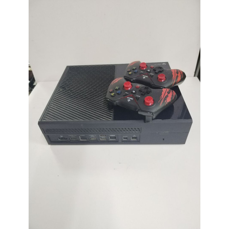 Игровые приставки Microsoft Xbox One 500GB            
            б/у