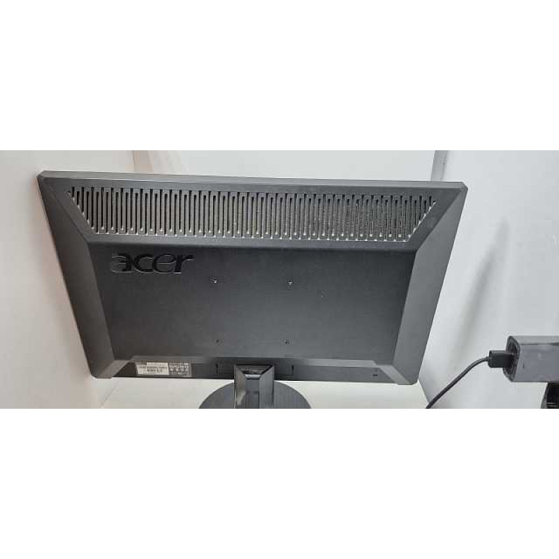 Мониторы Acer V235HL            
            б/у