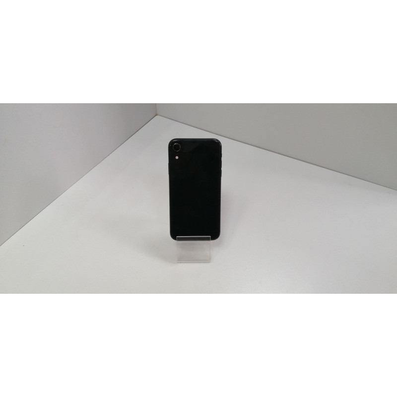 Мобильный телефон Apple iPhone XR 3/64 GB            
            б/у