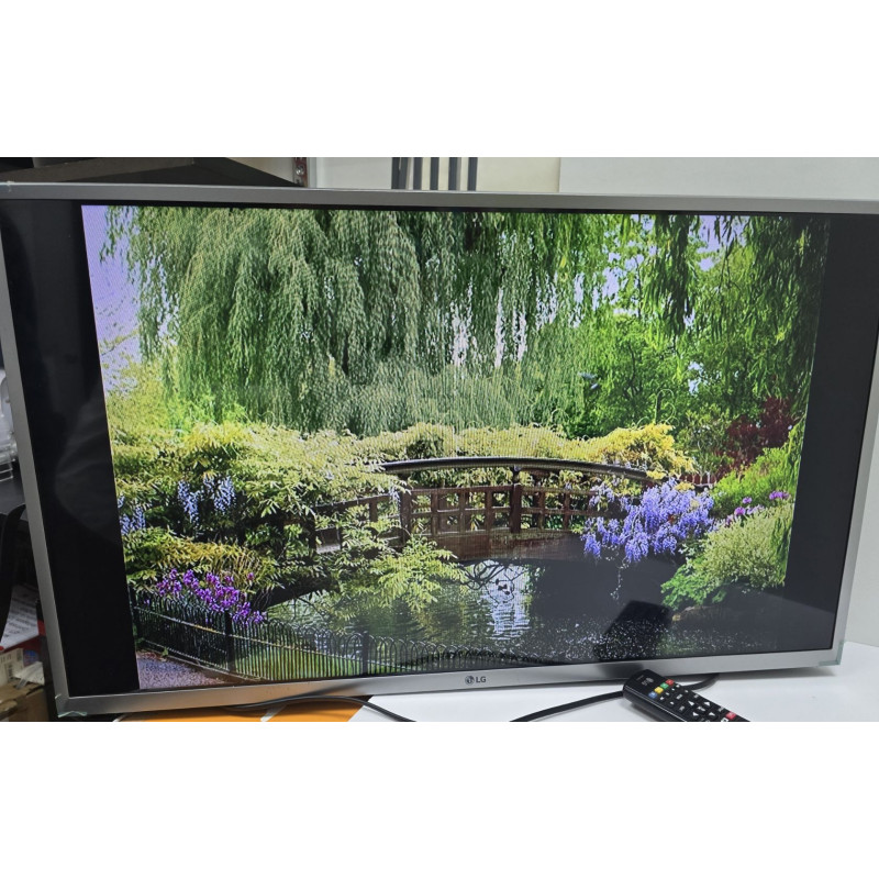 Телевизор LG 32LJ594U            
            б/у
