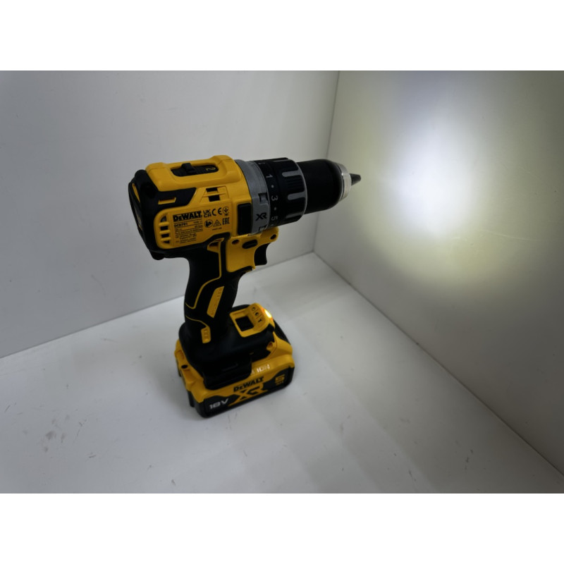 Шуруповерт Dewalt DCD791P2            
            б/у