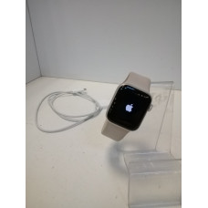 Умные Часы Apple Watch SE Gen 2 40 мм            
            б/у