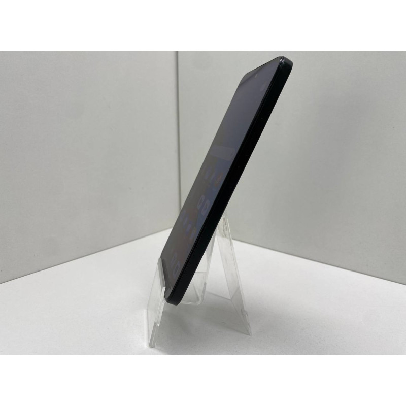 Мобильный телефон Xiaomi Redmi 12 4/128 GB            
            б/у