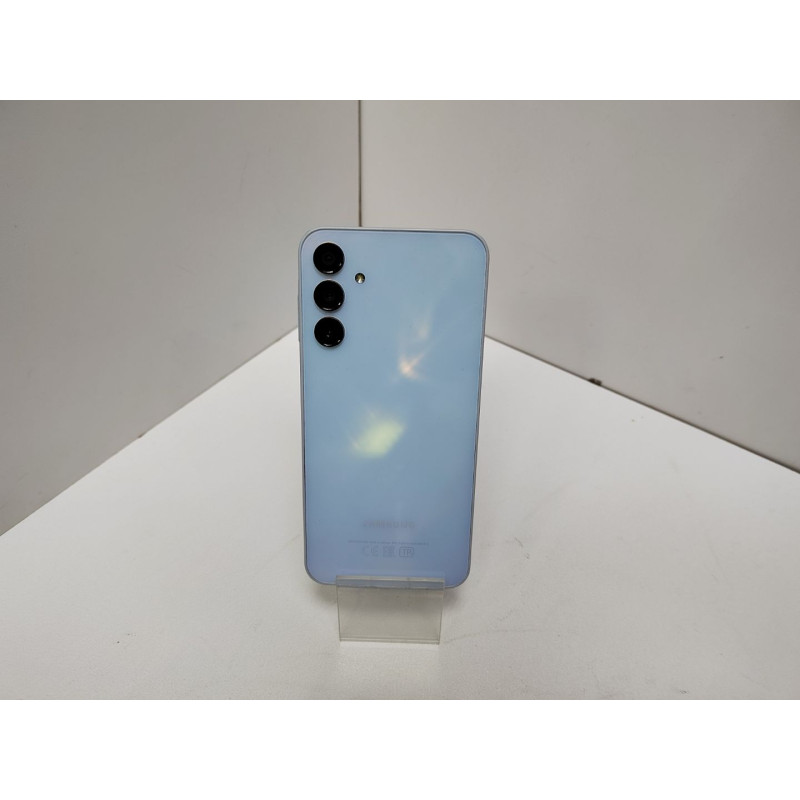 Мобильный телефон Samsung Galaxy A15 8/256 GB            
            б/у