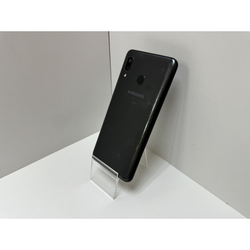 Мобильный телефон Samsung Galaxy A20 3/32 GB            
            б/у