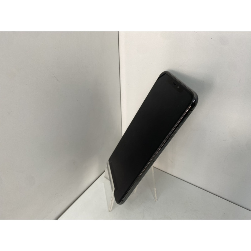 Мобильный телефон Apple iPhone X 3/64 GB            
            б/у