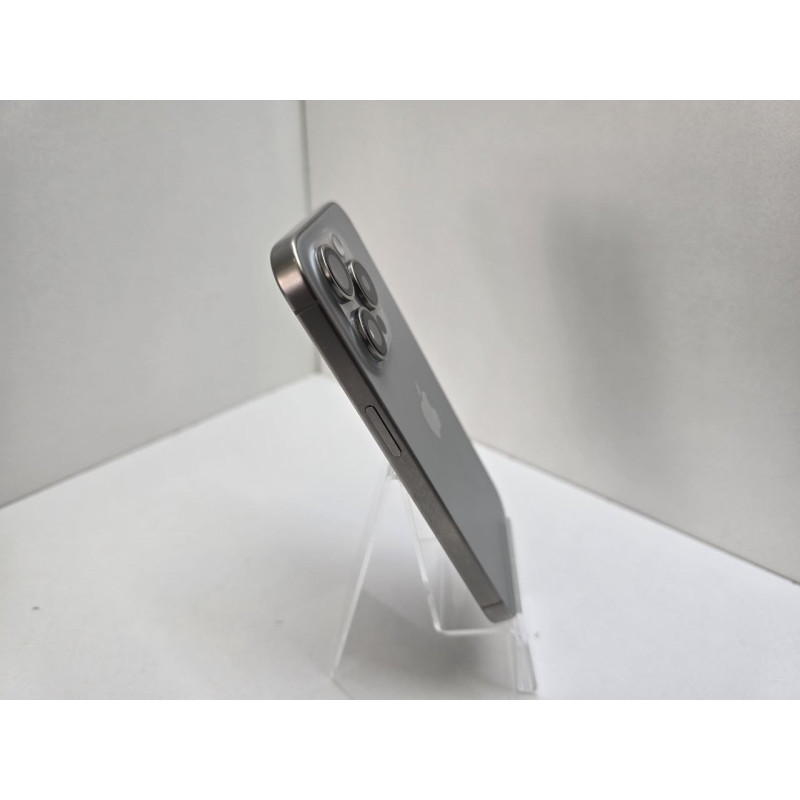 Мобильный телефон Apple iPhone 15 Pro 8/256 GB            
            б/у