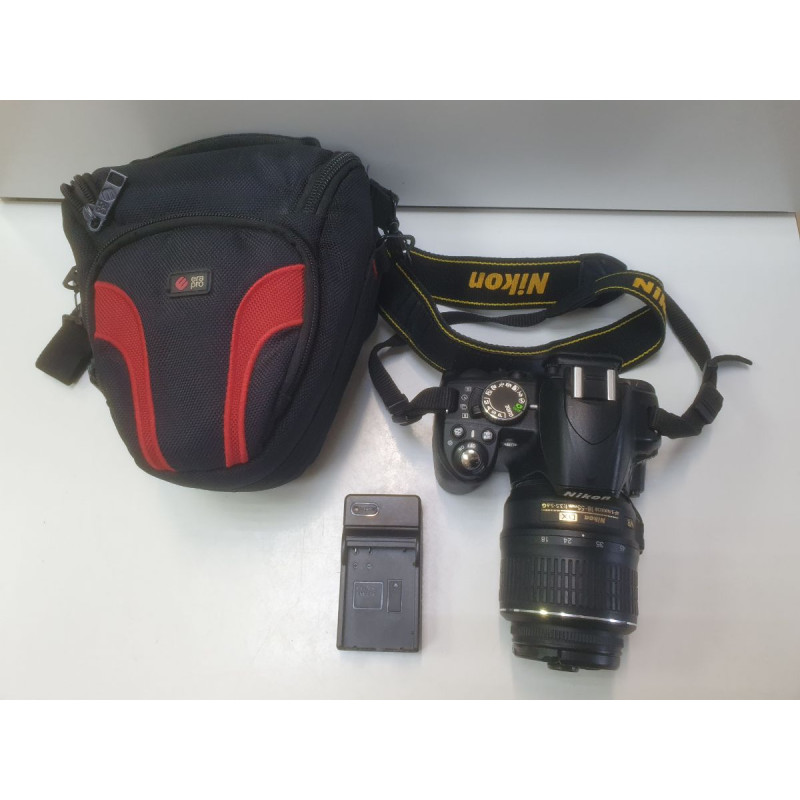 Фотоаппарат зеркальный Nikon D3100            
            б/у