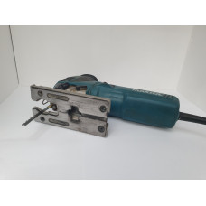 Лобзик Makita 4351CT            
            б/у