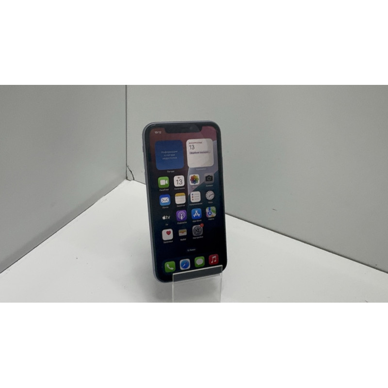 Мобильный телефон Apple iPhone 11 4/128 GB            
            б/у
