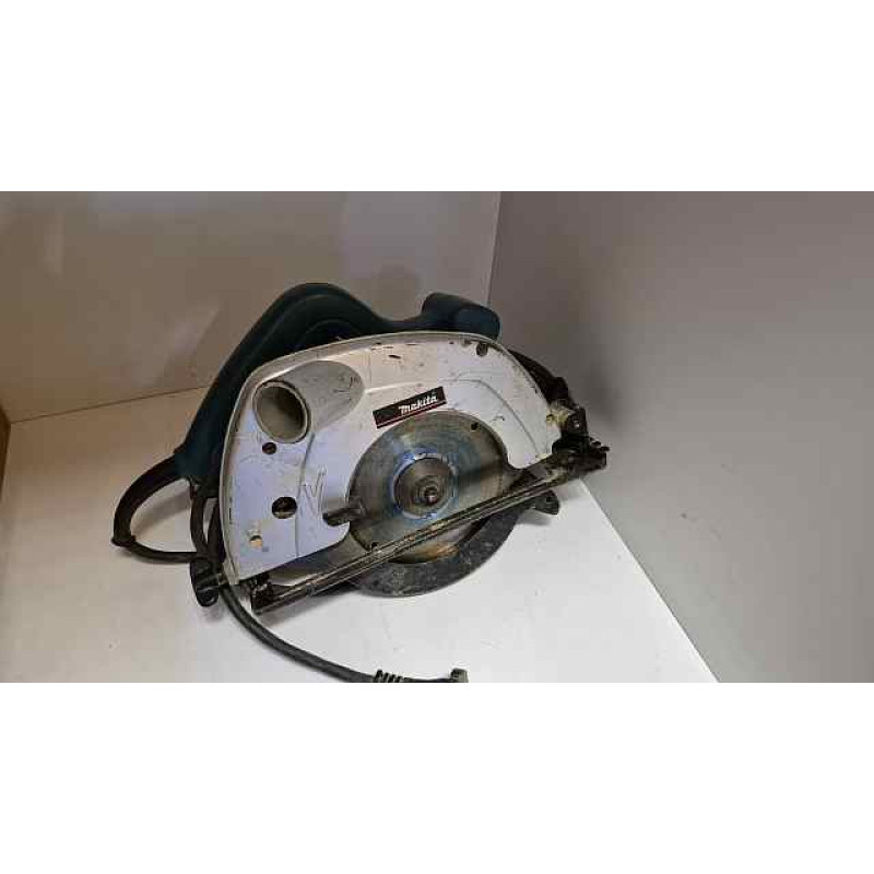 Циркулярная (дисковая) пила Makita 5604 R            
            б/у