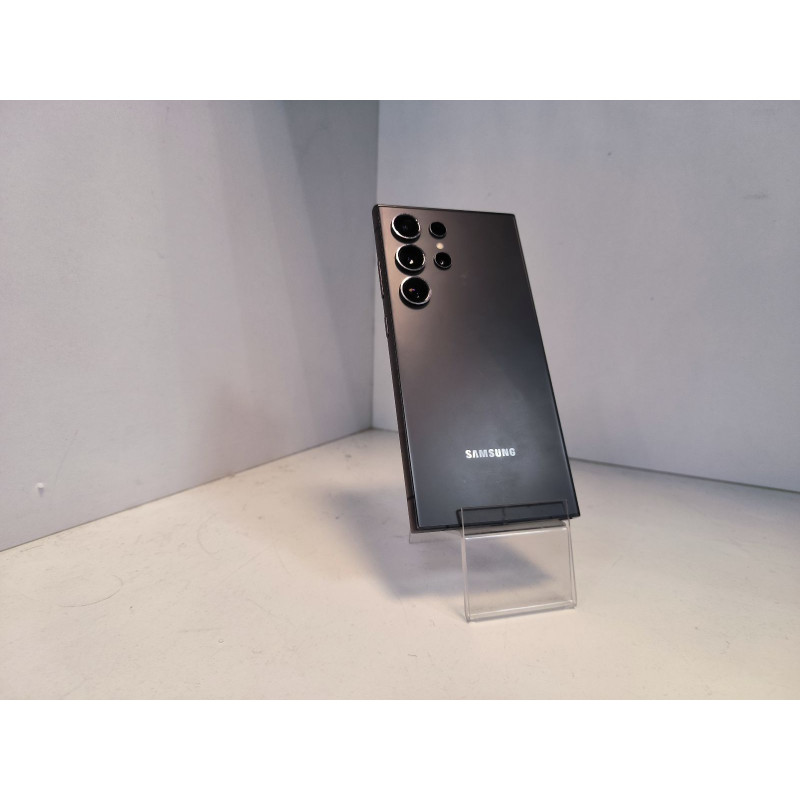 Мобильный телефон Samsung Galaxy S24 Ultra 12/256 GB            
            б/у