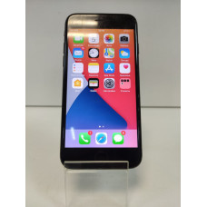 Мобильный телефон Apple iPhone 7 2/32 GB            
            б/у