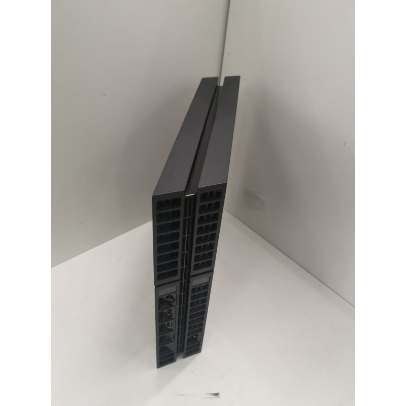Игровые приставки Sony Playstation 4 500GB (CUH-1208A)            
            б/у