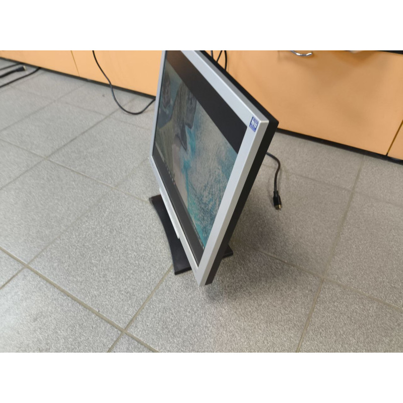 Мониторы BenQ Q9T4            
            б/у