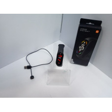 Фитнес-браслеты Xiaomi Mi Smart Band 7            
            б/у