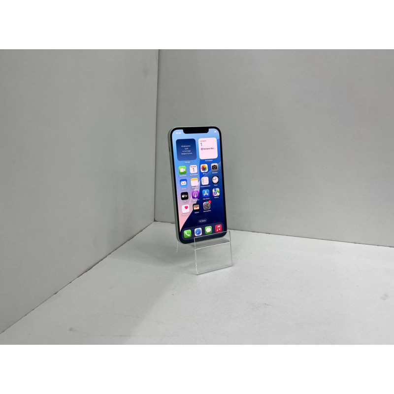 Мобильный телефон Apple iPhone 12 4/128 GB            
            б/у