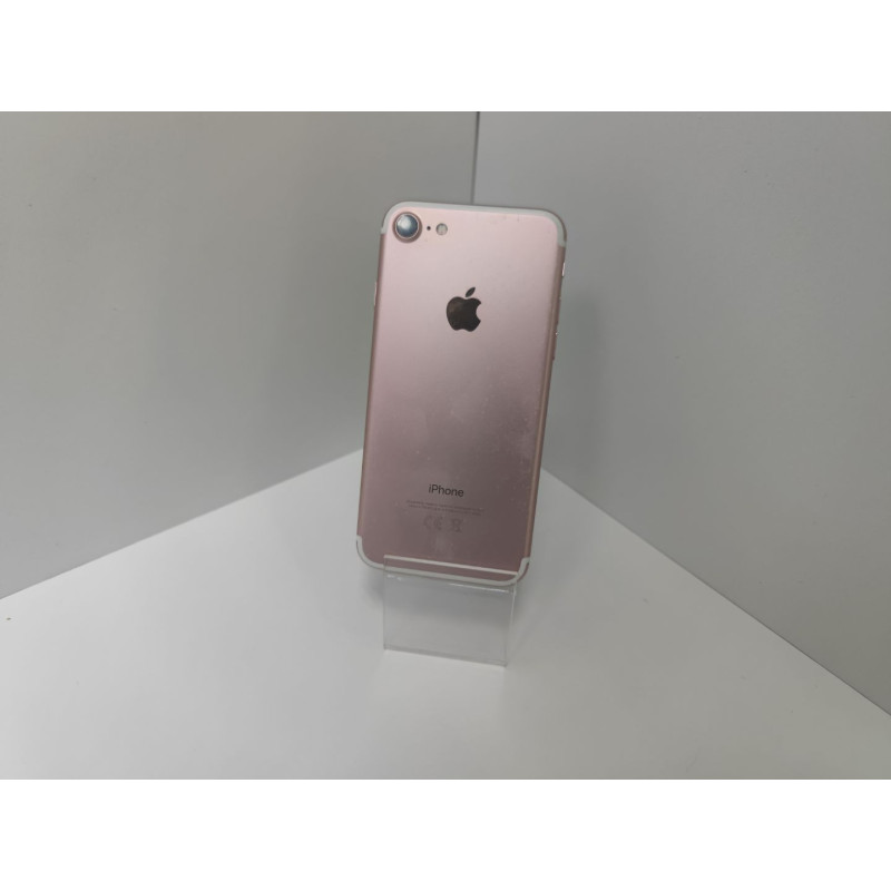 Мобильный телефон Apple iPhone 7 2/128 GB.            
            б/у