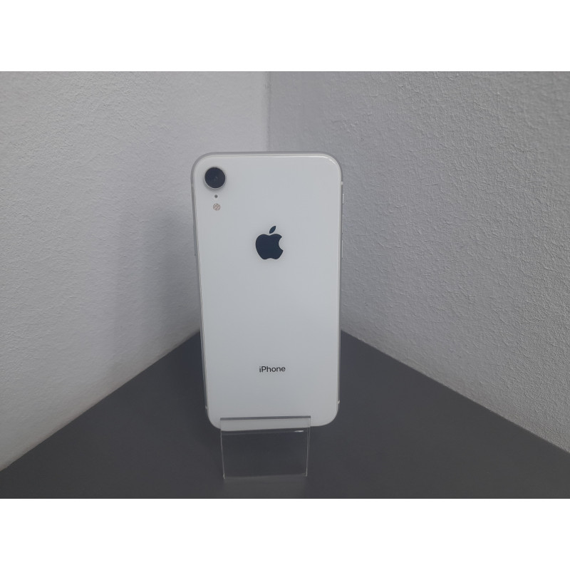 Мобильный телефон Apple iPhone XR 3/64 GB            
            б/у