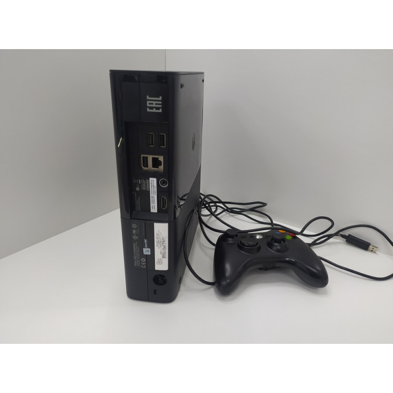 Игровые приставки Microsoft Xbox 360 E 500GB            
            б/у