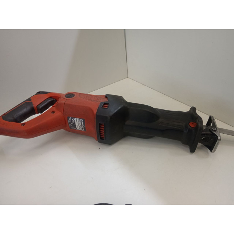 Сабельная пила Makita M4501            
            б/у