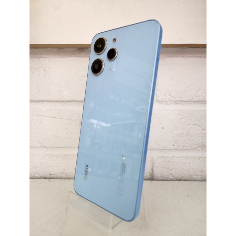 Мобильный телефон Xiaomi Redmi 12 4/128 GB            
            б/у