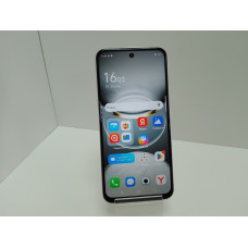 Мобильный телефон Tecno Spark 30C 4/128 GB            
            б/у