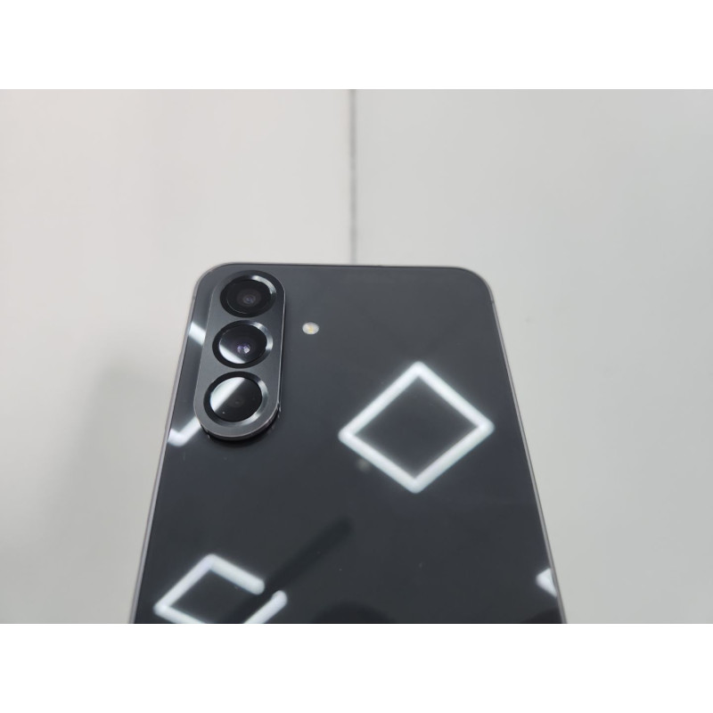 Мобильный телефон Samsung Galaxy A56 8/128 GB            
            б/у