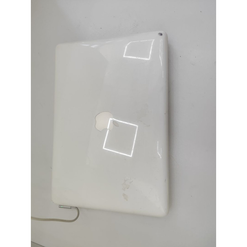 Ноутбук Apple MacBook Air 13.3 2010 A1342            
            б/у