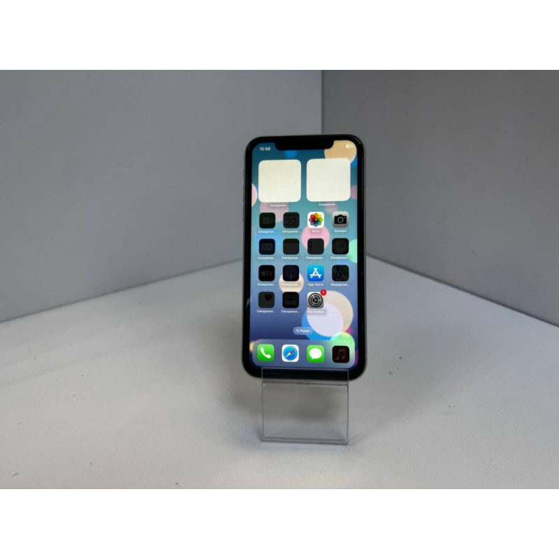 Мобильный телефон Apple iPhone XR 3/128 GB            
            б/у