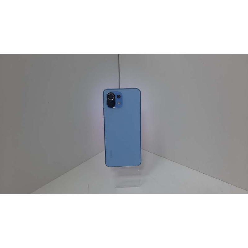 Мобильный телефон Xiaomi Mi 11 Lite 6/128 GB            
            б/у
