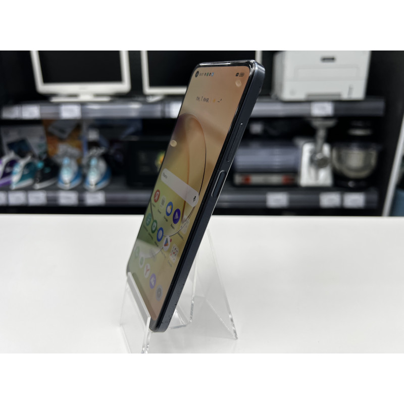 Мобильный телефон REALME 10 8/128 GB            
            б/у