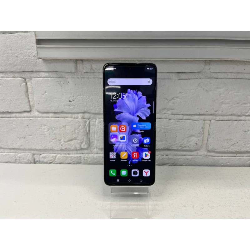 Мобильный телефон Tecno Phantom V Flip 5G 8/256 GB            
            б/у