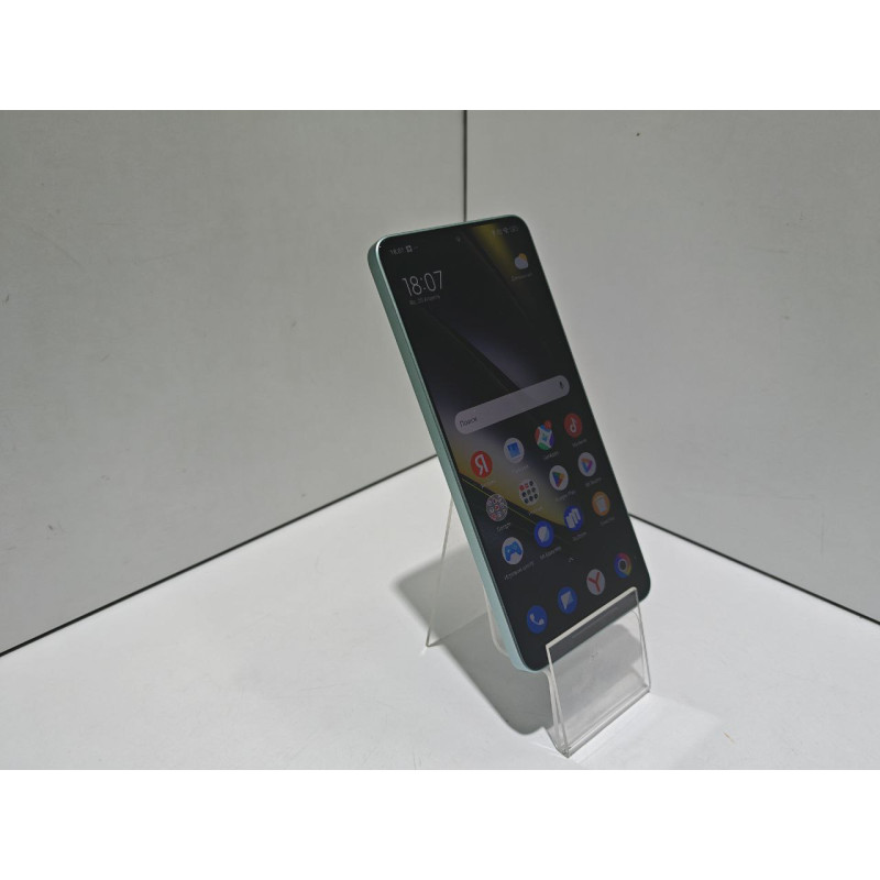 Мобильный телефон Xiaomi POCO F6 12/512 GB            
            б/у