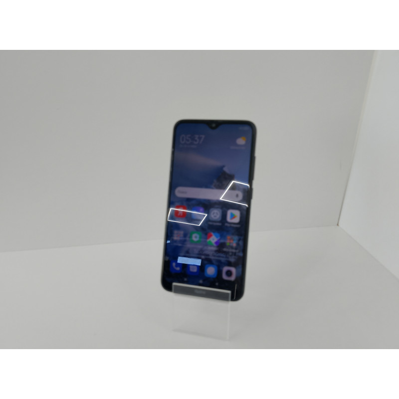 Мобильный телефон Xiaomi Redmi 8 4/64 GB            
            б/у