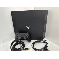 Игровые приставки Sony Playstation 4 PRO 1TB (CUH-7216B)            
            б/у