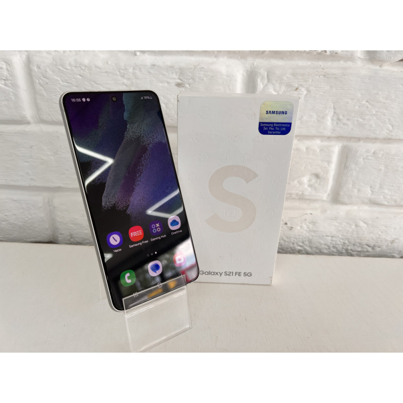 Мобильный телефон Samsung Galaxy S21 FE 5G 8/128 GB            
            б/у