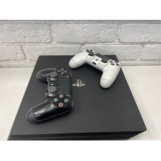 Игровые приставки Sony PlayStation 4 Pro 1 ТБ            
            б/у