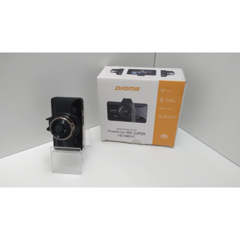 Видеорегистратор Digma FreeDrive 350 Super HD Night            
            б/у