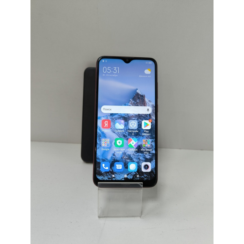 Мобильный телефон Xiaomi Redmi 8 4/64 GB            
            б/у