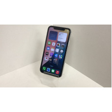 Мобильный телефон Apple iPhone XR 3/128 GB            
            б/у