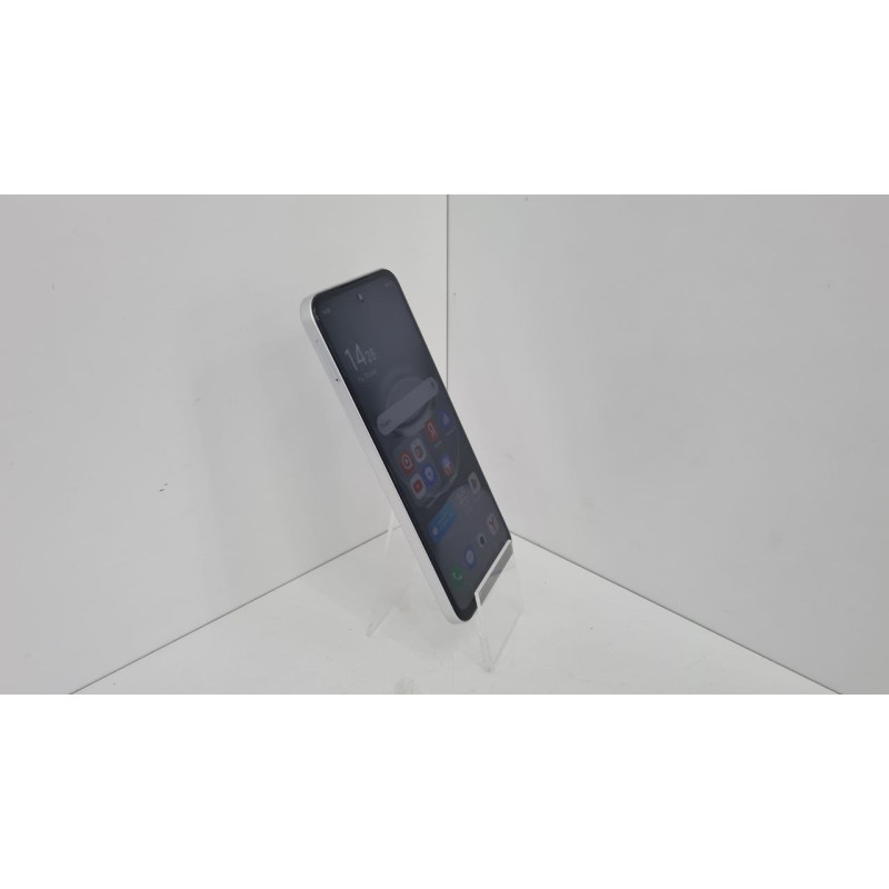 Мобильный телефон Tecno Spark 30C 4/128 GB            
            б/у