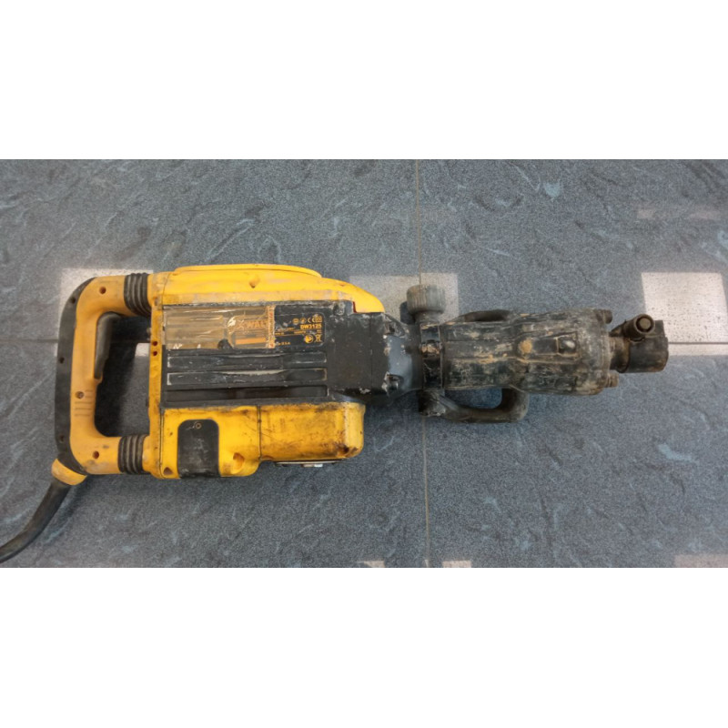 Отбойный молоток Dewalt DW3125            
            б/у