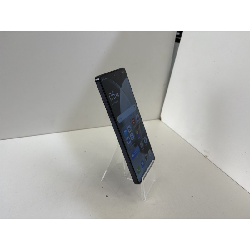 Мобильный телефон Tecno CAMON 30 Pro 5G 12/256 GB            
            б/у