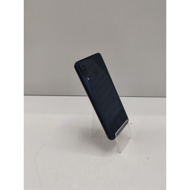Мобильный телефон Samsung Galaxy A30 3/32 GB            
            б/у