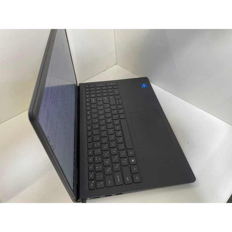 Ноутбук DELL 3520            
            б/у