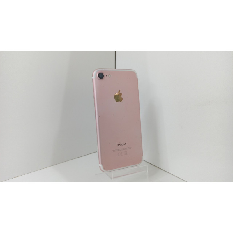 Мобильный телефон Apple iPhone 7 2/32 GB            
            б/у