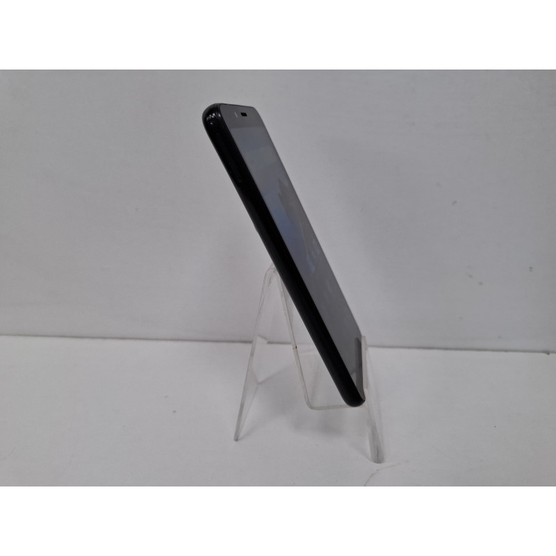 Мобильный телефон Xiaomi Redmi 7A 2/32 GB            
            б/у